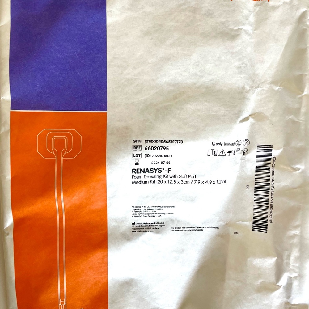 Smith & Nephew Renasys-F Foam Dressing Kit with Soft Port Medium Kit